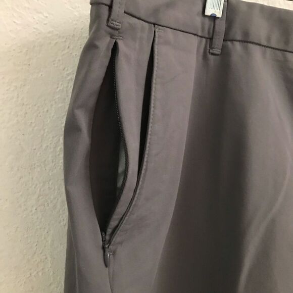 Izod flat front light gray shorts 40 - Picture 4 of 7
